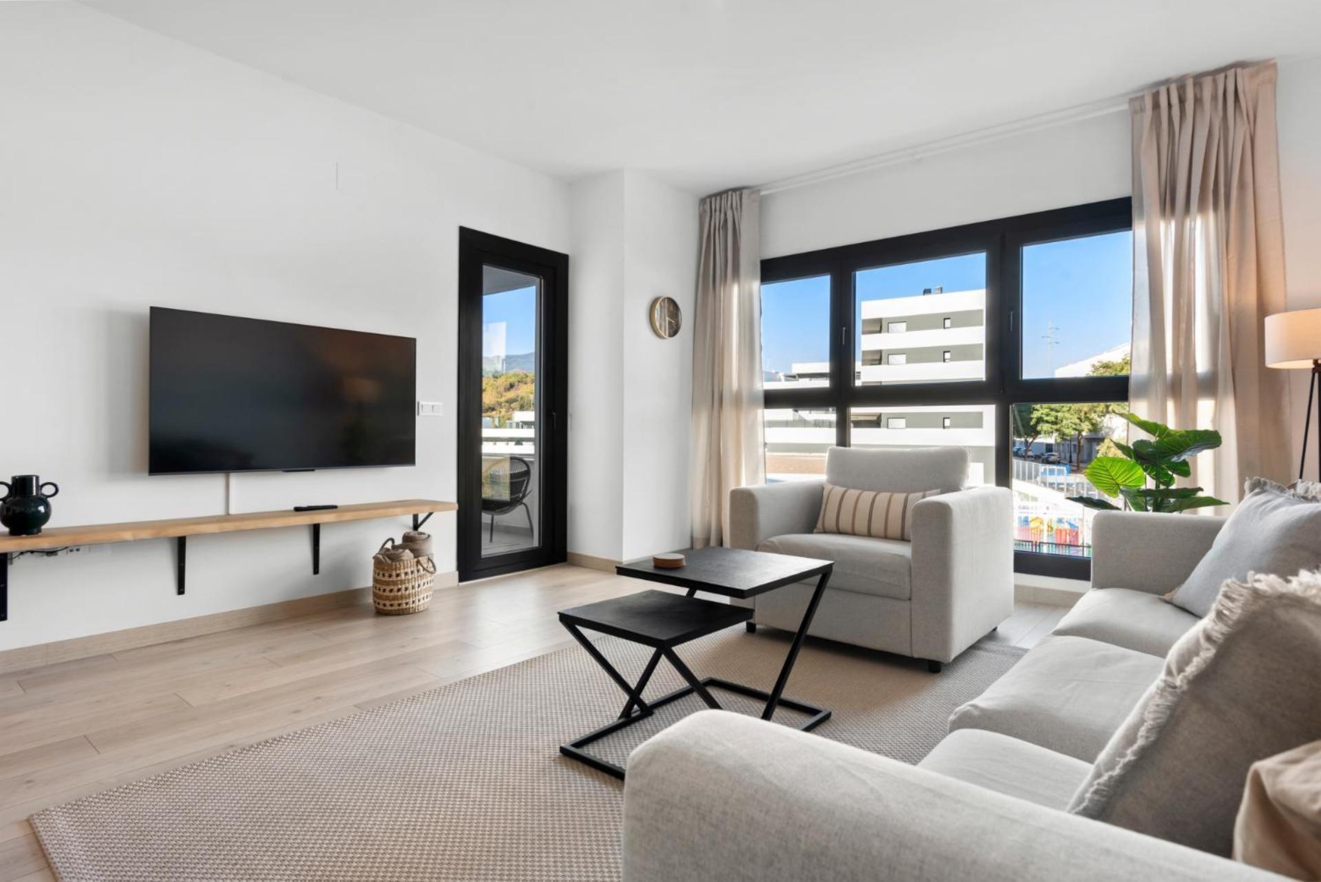 Beautiful 2-Bedroom Apartment Near Center And Beach Estepona Zewnętrze zdjęcie